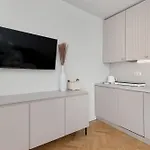 Style & Sea With Balcony In By Renters Apartment Gdynia