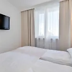 Style & Sea With Balcony In By Renters Apartment Gdynia