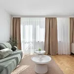 Apartment Style & Sea With Balcony In By Renters