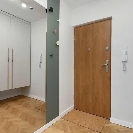 Style & Sea With Balcony In By Renters Apartment Gdynia