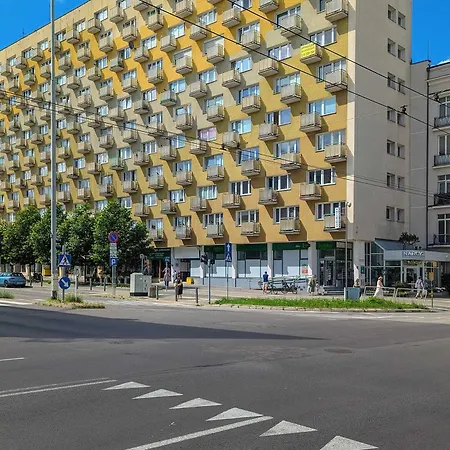 Jasny Dla 6 Osob W Gdyni, 2 Sypialnie I Balkon By Renters *