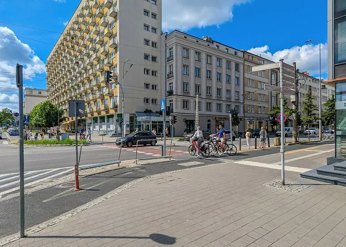 Style & Sea With Balcony In By Renters Apartment